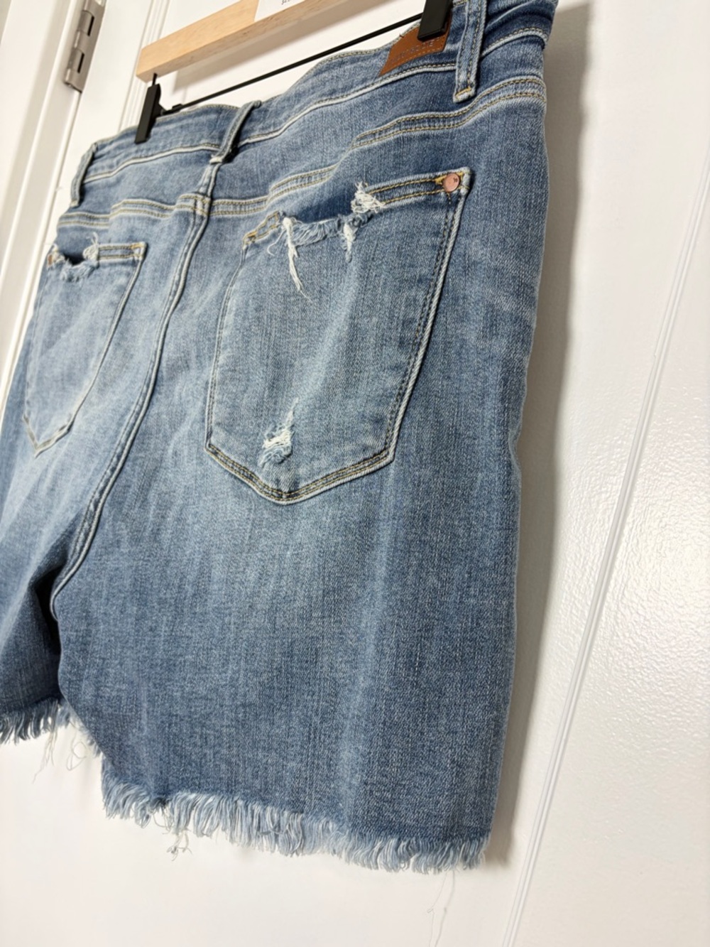 Judy Blue distressed denim shorts - Picture 7 of 16